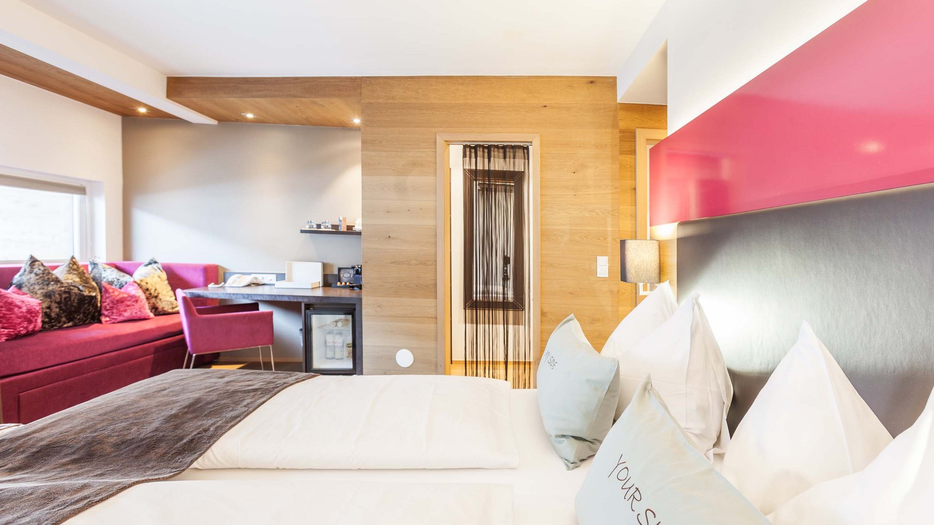 Deine Livin Lounge. Unsere Zimmer. Deine Livin Lounge. Unsere Zimmer.