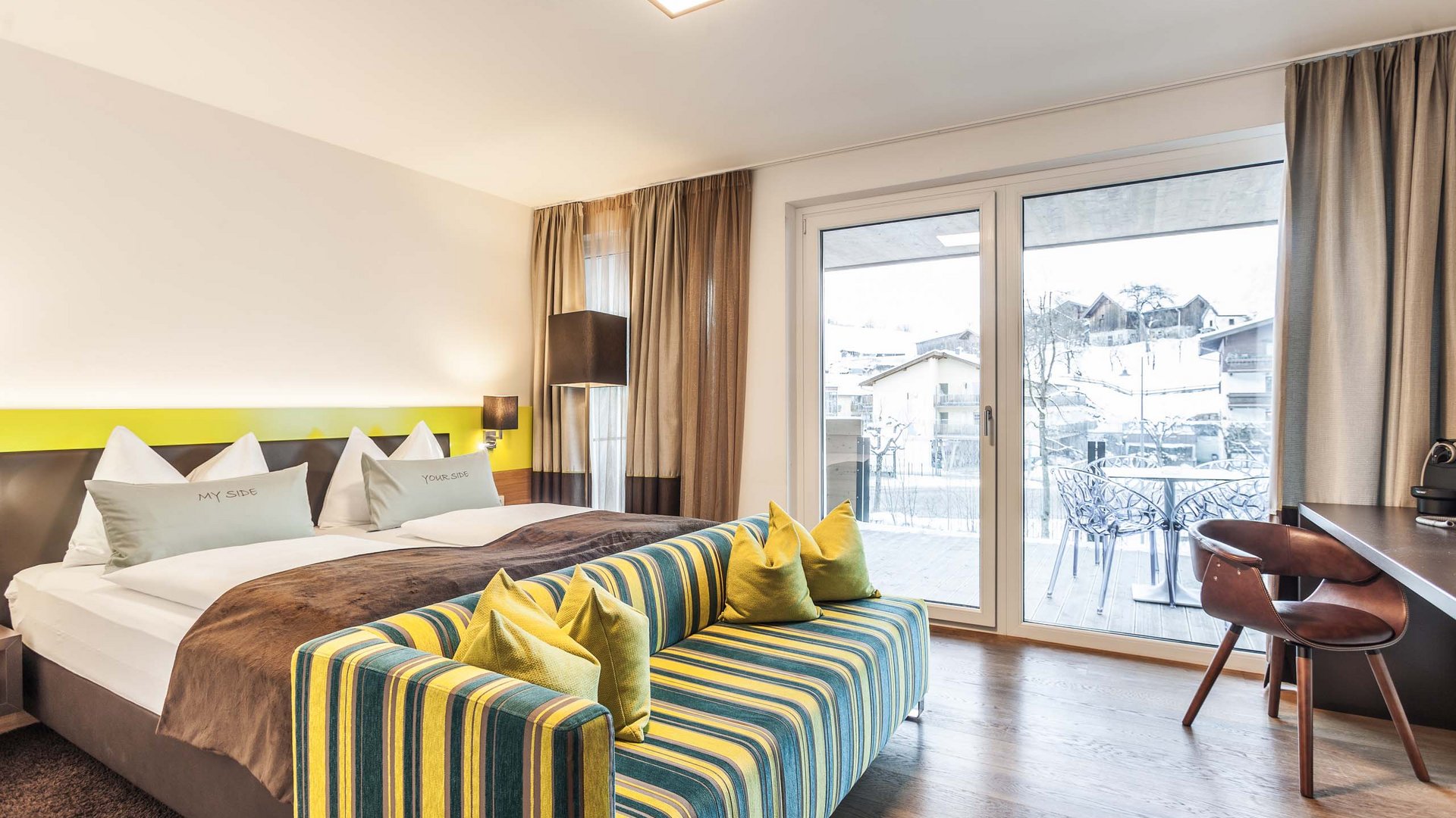Deine Livin Lounge. Unsere Zimmer. Deine Livin Lounge. Unsere Zimmer.